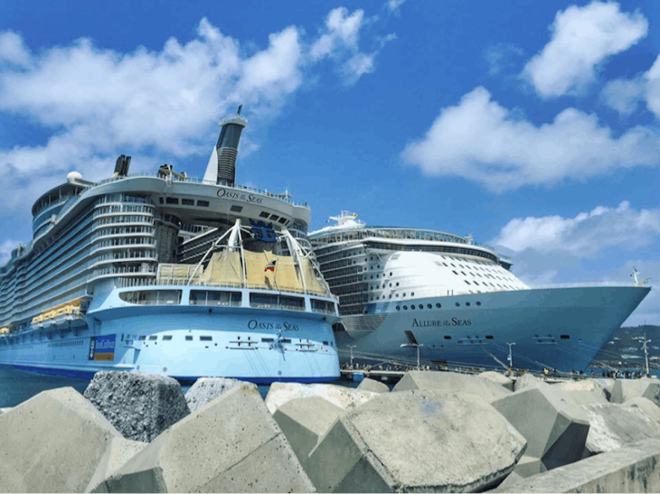 Allure and Oasis together in St Marteen 8-3-17 - Oasis of the Seas
