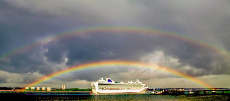 Azura Reviews Ship Details Photos Cruiseline Com