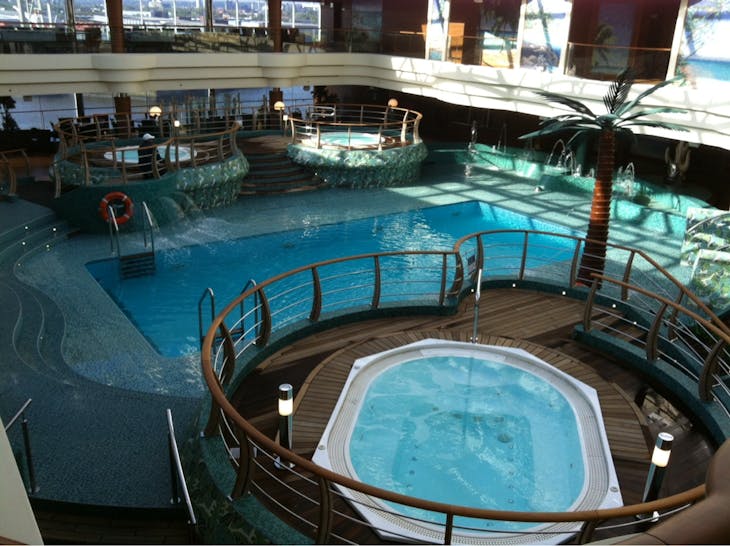 MSC Splendida, Pools, Jacuzzis