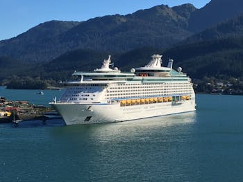 Explorer Of The Seas Reviews Ship Details Photos Cruiseline Com