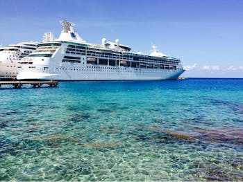 Vision of the Seas Reviews, Ship Details & Photos - Cruiseline.com