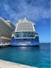 Edge al lado de Oasis of the Seas 