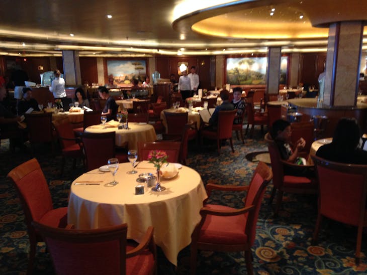 International Dining Room - Sapphire Princess