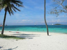 Nassau, Bahamas - Free public beach ... Nassau