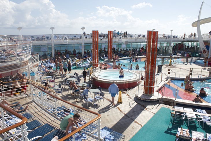 The main deck and pools - Freedom of the Seas