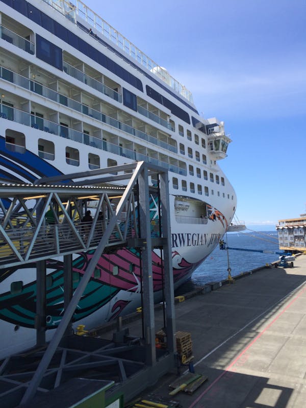 Bon Voyage - Seattle - Norwegian Jewel