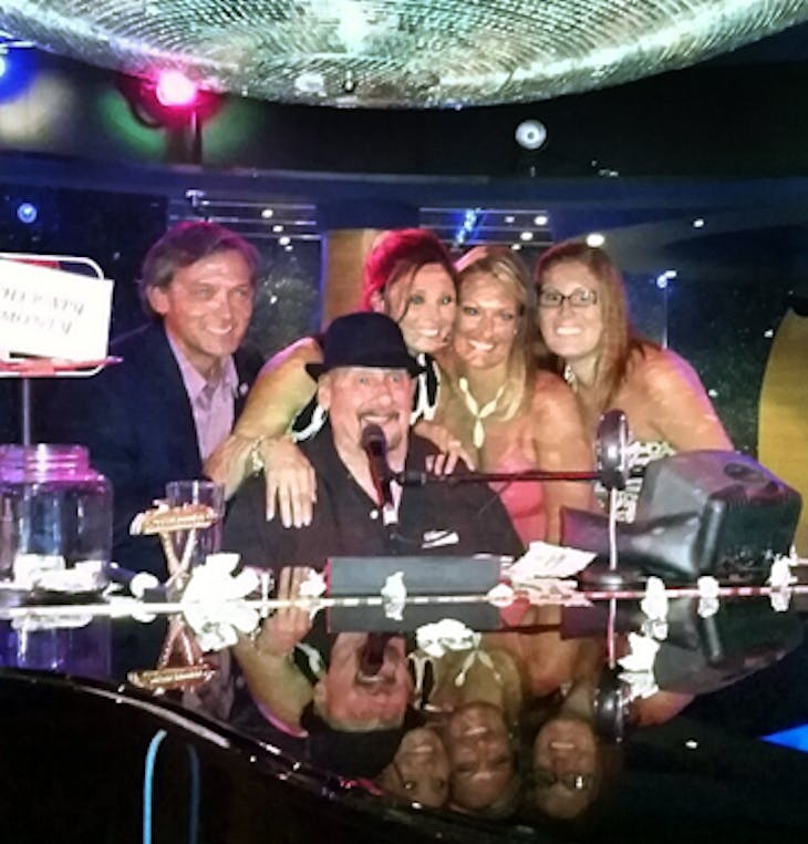 Piano Bar Bob and Friends - Carnival Magic