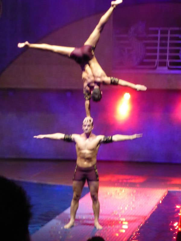 Acrobatics - Allure of the Seas