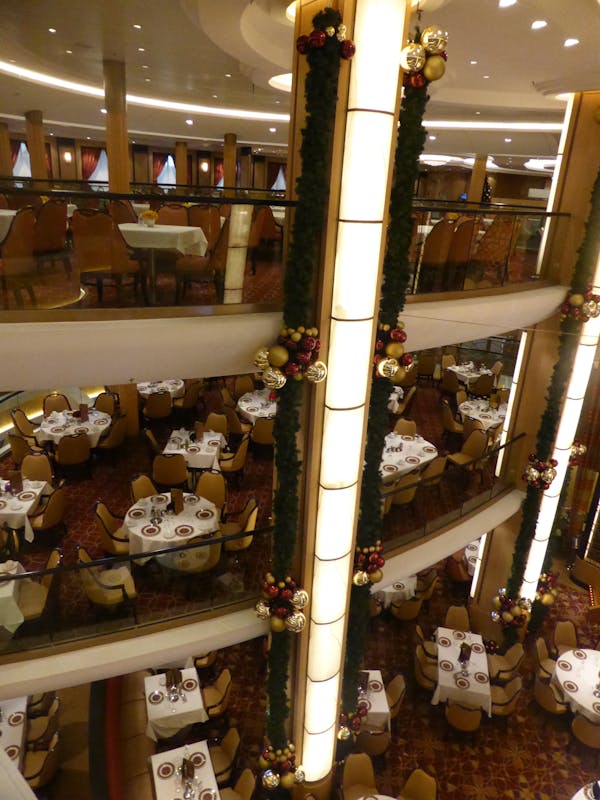 Atrium - Allure of the Seas