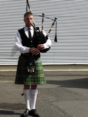 Our welcoming bagpiper