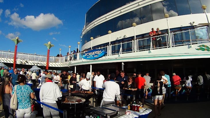 Sailaway Deck Party barbecue - Norwegian Pearl