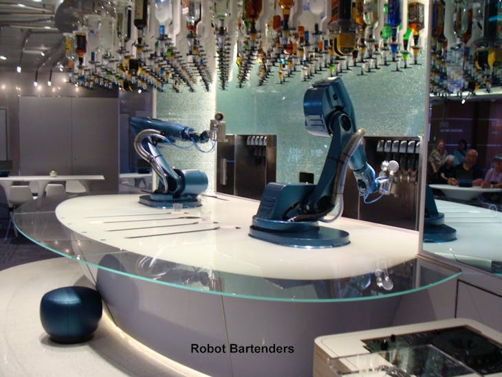 Empty Robotic Bar - Quantum of the Seas