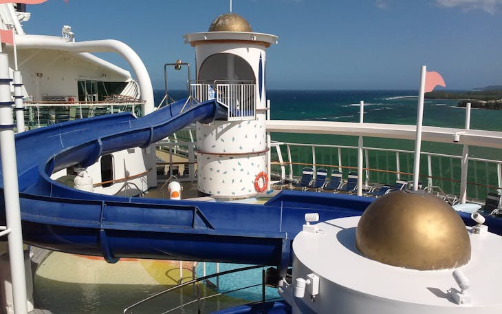 Kids pool area (Decks 12 and 13) - Serenade of the Seas