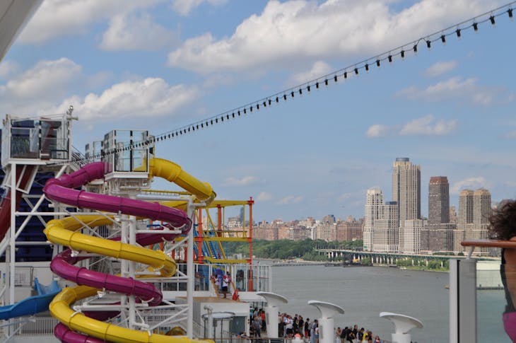 Water slides - Norwegian Breakaway