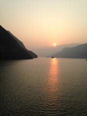 Cruise Yangtze River - Sunset on the Yangtze