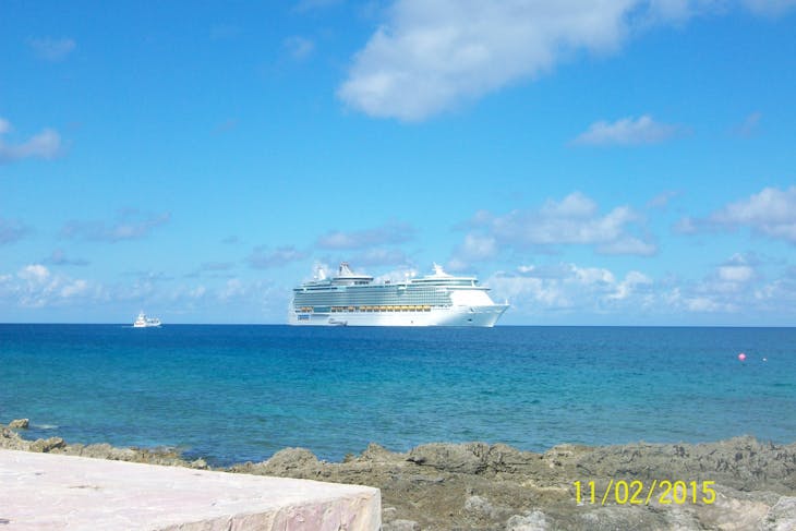Cococay (Cruise Line's Private Island) - CoCo Cay & Freedom of the Seas