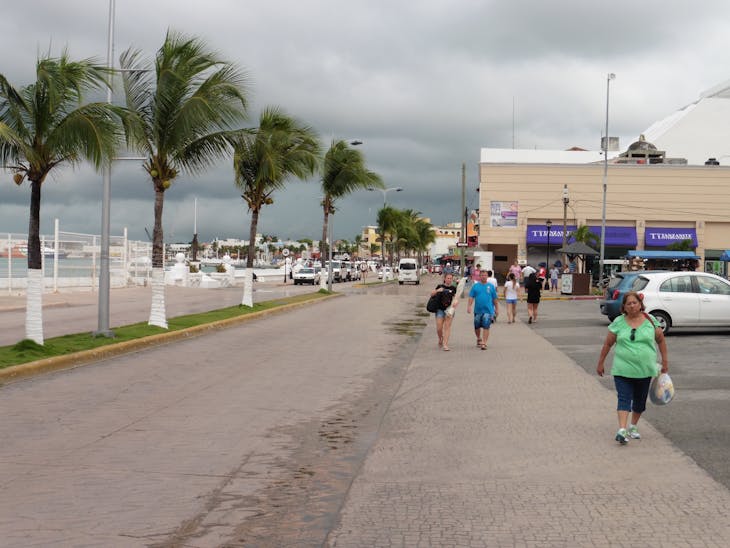 Cozumel, Mexico - The seaside boulevard of Cozumel