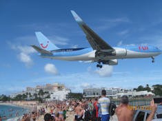 Philipsburg, St. Maarten - Plane landing - St-Martin