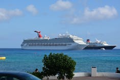 Carnival Conquest in Grand Cayman