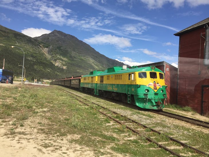 Train to Yukon Pass - Crown Princess