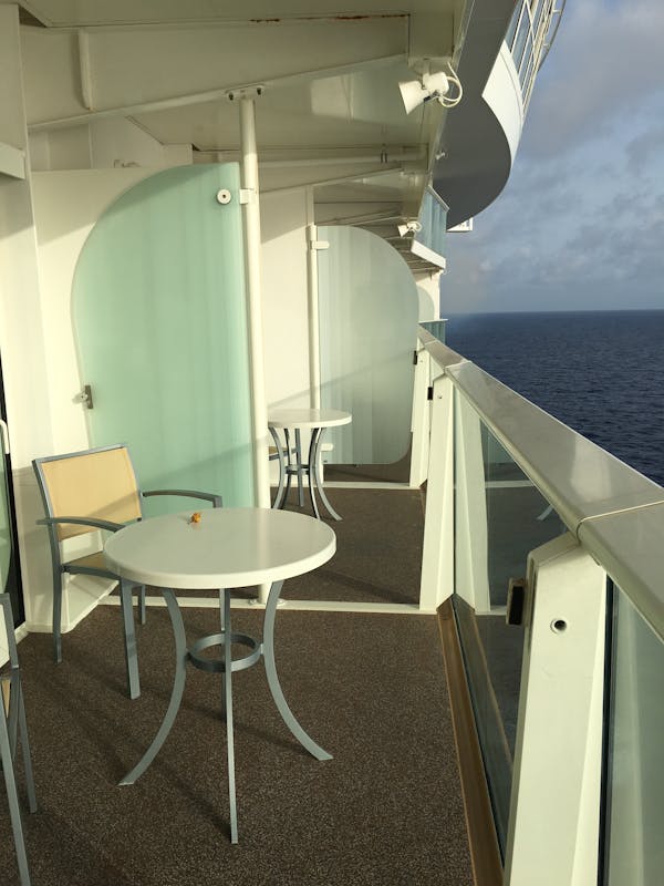 Superior Oceanview Balcony - Allure of the Seas