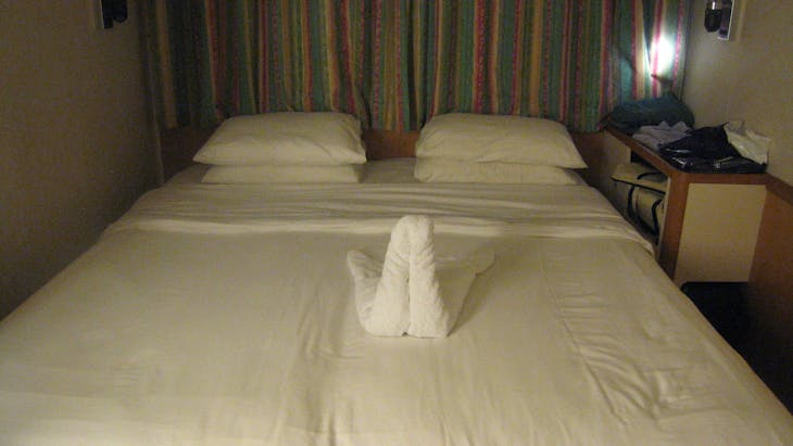 Nassau, Bahamas - Bed but no room for sitting. only 1 straight chair for 2