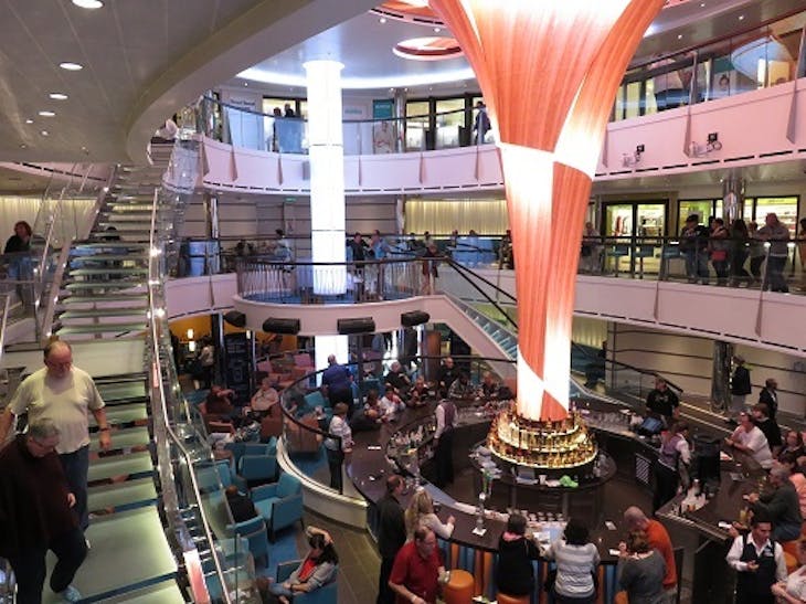 Atrium Centerpiece - Carnival Vista