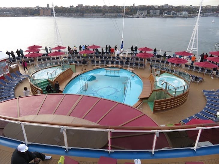 Aft Pool - Carnival Vista