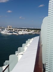 Leaving Port Miami