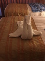Our first towel creature ready to great us 