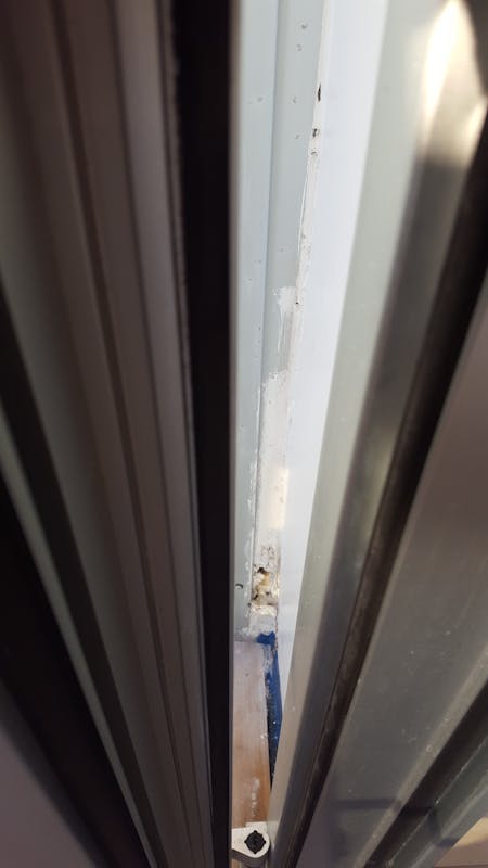 Handle problem to balcony - Carnival Victory