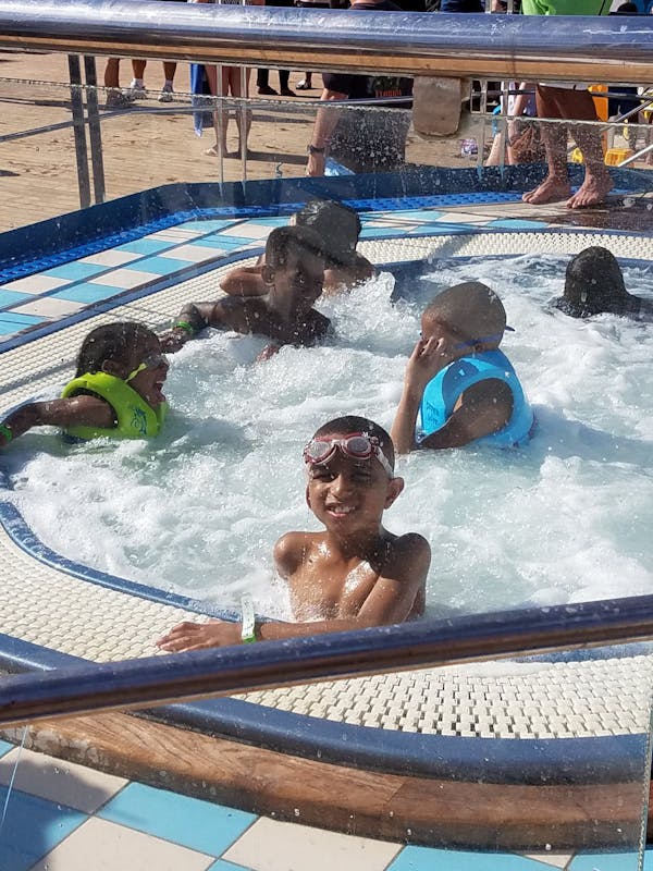 Kids own the pools and Hot tubs on this ship - Carnival Liberty