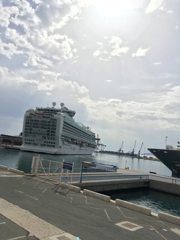 Azura, P&O Cruises - October 08, 2017