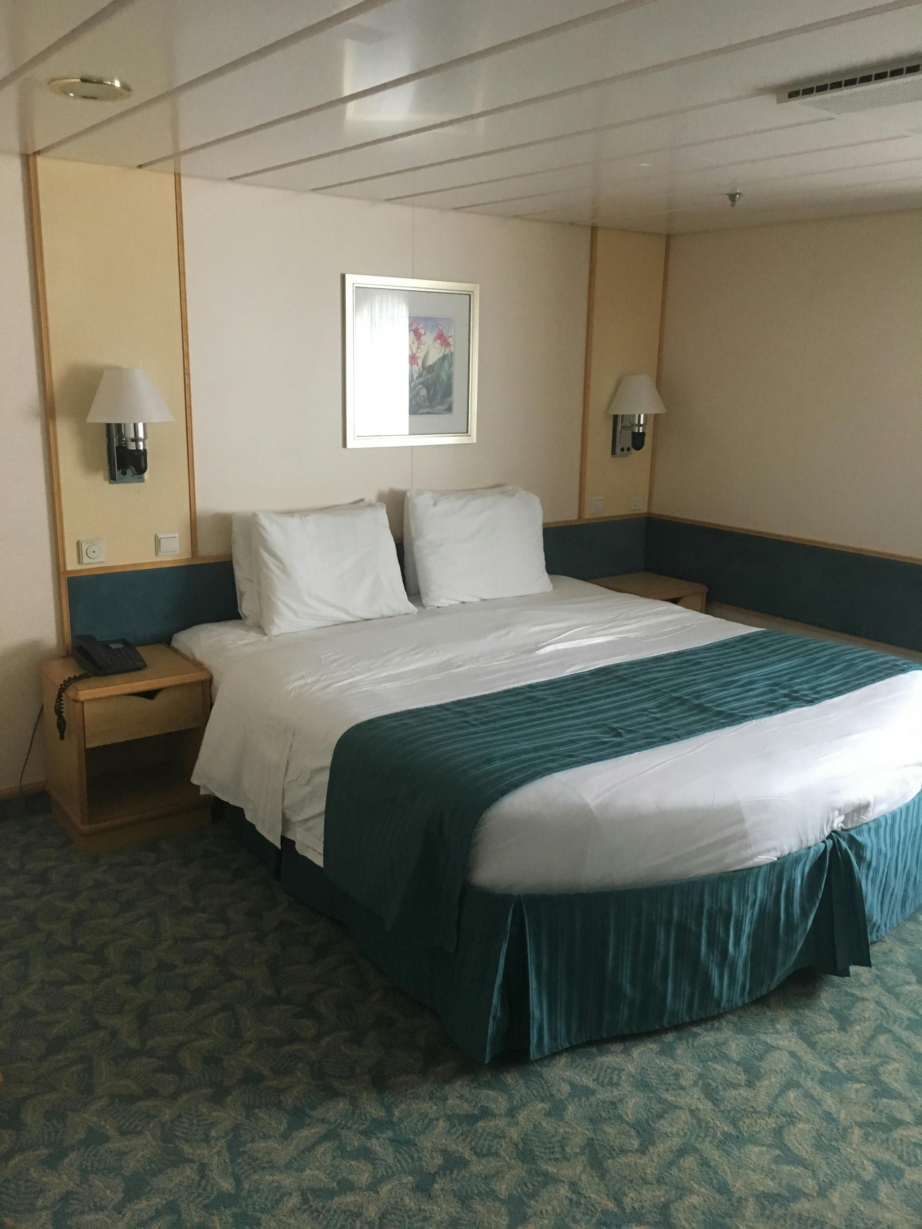 Mariner Of The Seas Cruise Review By Hides October 30 2017