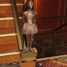 Statue at each stairway