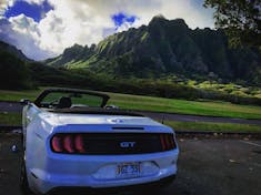 Honolulu, Oahu - Our rental car with Jurassic Park in the background