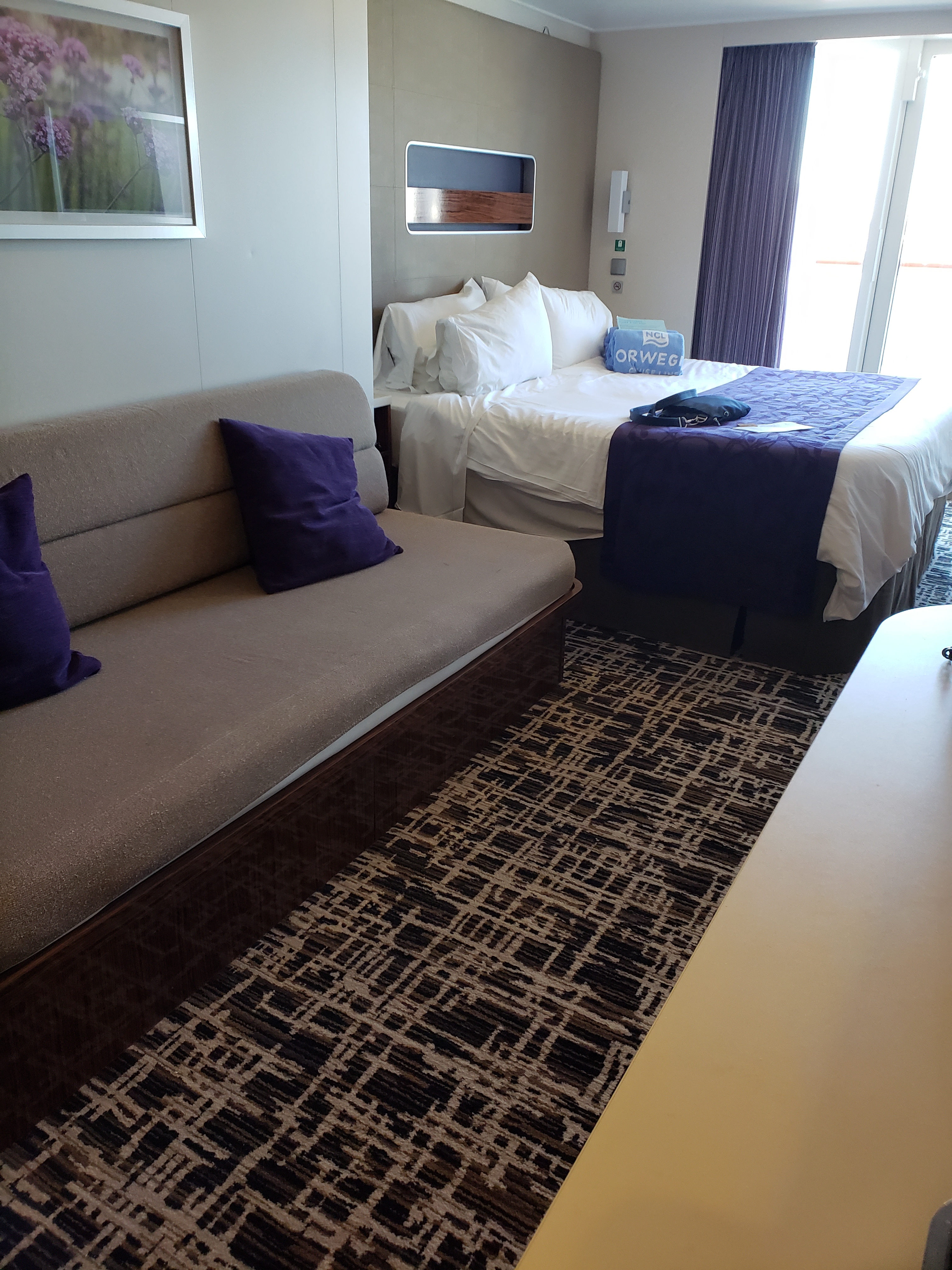 norwegian breakaway mini suite vs balcony