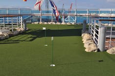 Mini putt on Royal Princess