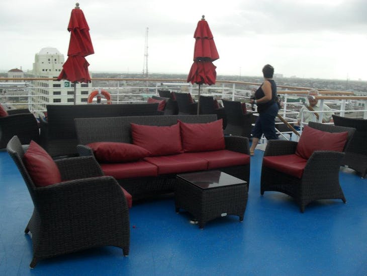 one of many lounging areas onb oard the MAGIC - Carnival Magic