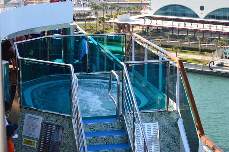 Whirlpool on deck - Carnival Dream