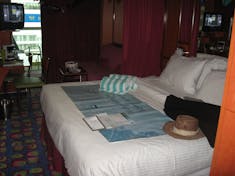 Deck 11 mid ship mini suite