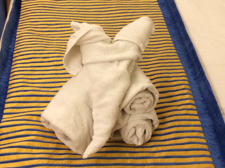 Towel aminal - Carnival Sunshine