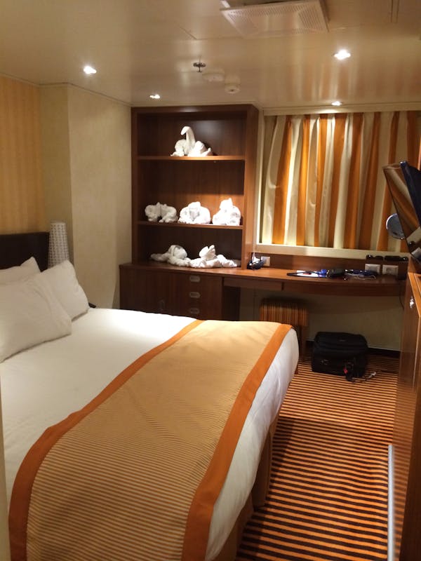 Captain's Suite, 9128 - Carnival Sunshine