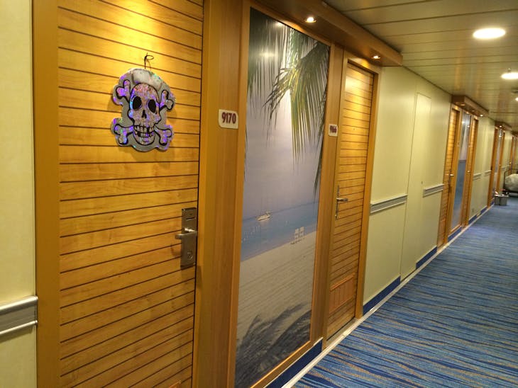 Decorated doors - Carnival Sunshine