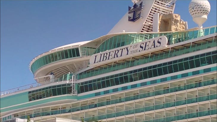 One BIG ship - Liberty of the Seas