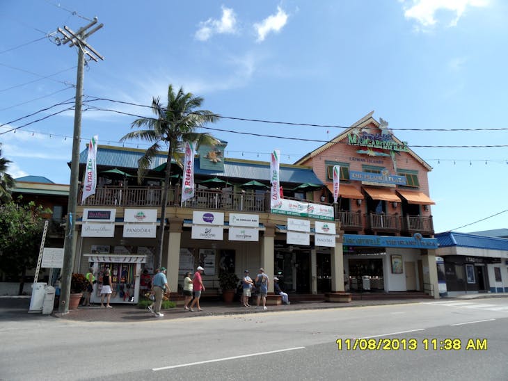 George Town, Grand Cayman - Wasting away